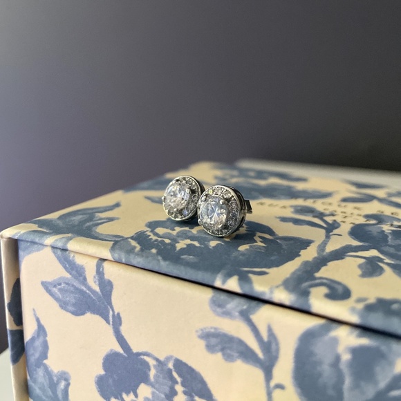 😍 Beautiful classy brilliant round crystal earrings - Picture 5 of 9